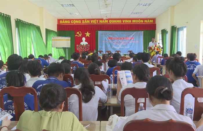 Huyện Mỹ Xuyên tổ chức phiên giao dịch việc làm